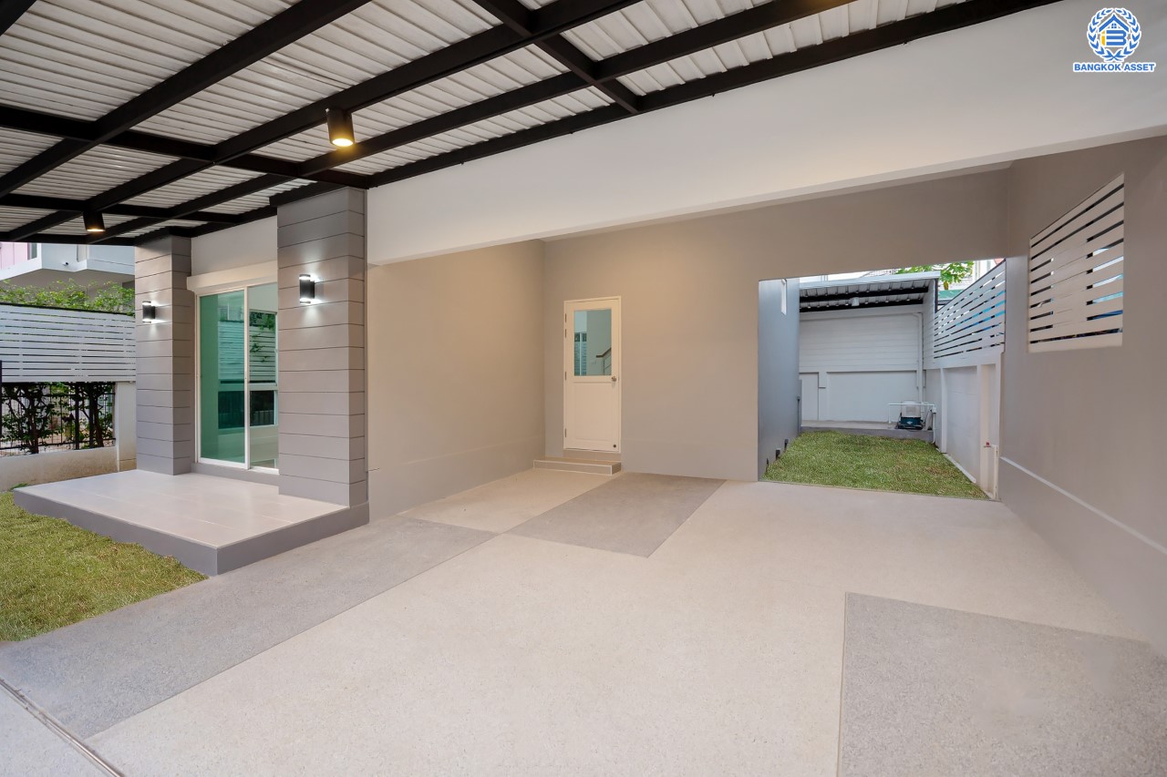 บ้านมือสองตกแต่งใหม่ แบรนด์ Property Perfect ม.เพอร์เฟคพาร์ค พระราม5-บางใหญ่ (ซ.วัดพระนอน) เนื้อที่ 36 ตร.ว. บ้านแฝดฟังก์ชันระดับบ้านเดี่ยว! 3 ห้องนอน 2 ห้องน้ำ 2 ที่จอดรถ Private Zone พร้อม Facilities ครบครัน บนทำเลเชื่อมต่อถนนกาญจนาฯ ใกล้ทางด่วน ศรีรัช-วงแหวนฯ เซ็นทรัลเวสต์เกต และรถไฟฟ้าสายสีม่วง "สถานีตลาดบางใหญ่"